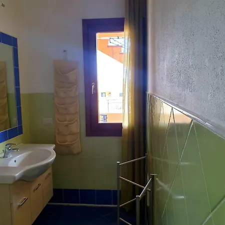 Lägenhetshotell Ataras Porto San Paolo (Sardinia)