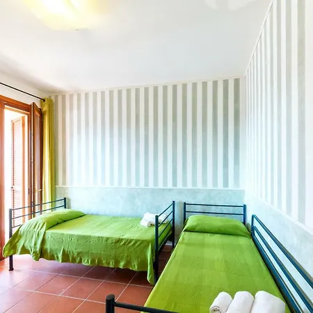 Lägenhetshotell Ataras 4*